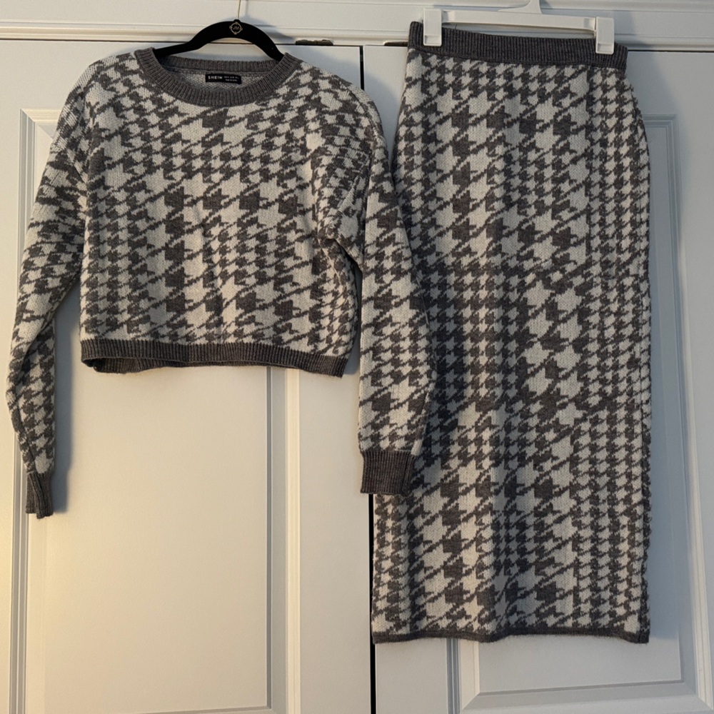 SHEIN Gray and White Houndstooth Skirt Set